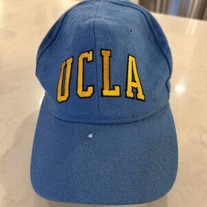 Vintage 90s STARTER ARCH SnapBack Hat - UCLA Bruins Rare SAMPLE - 1st Gen NCAA